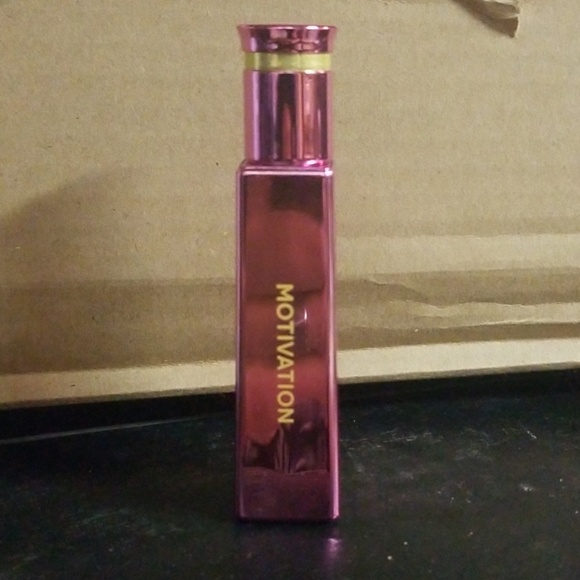 NWT Tazeka Essential Roller Oil Bundle - Picture 7 of 8